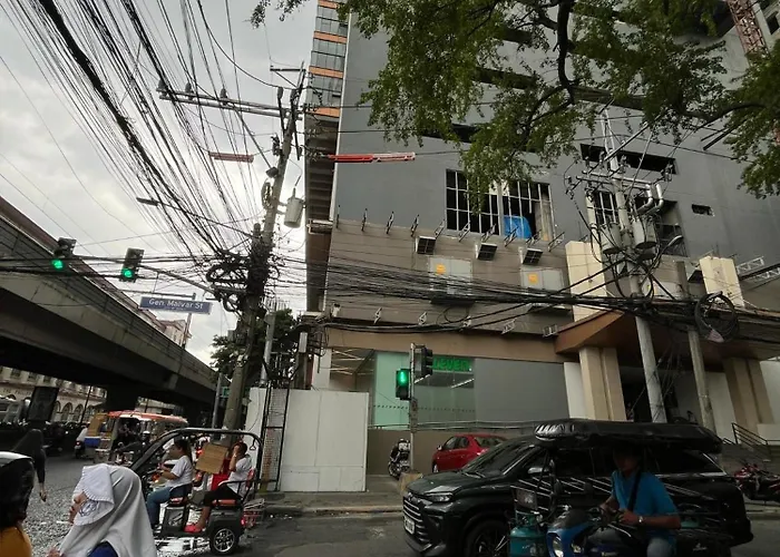 公寓式飯店 Lil Max Staycation 马尼拉